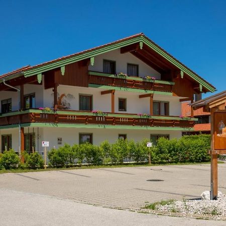 Aparthotel Chiemgaufuchs - Chiemgaukarte Neu Ab Mai 2025! Inzell Exterior foto